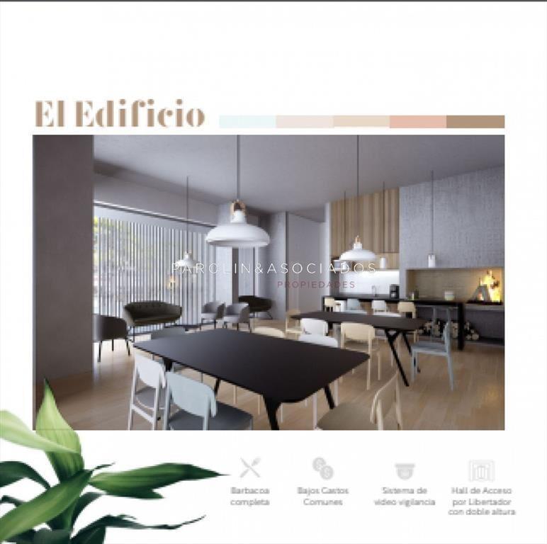 VENTA DE APARATMENTO DE 3 DORMITORIOS EN EDIFICIO