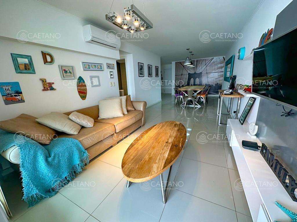 Apartamento en venta 3 dormitorios en la Brava,