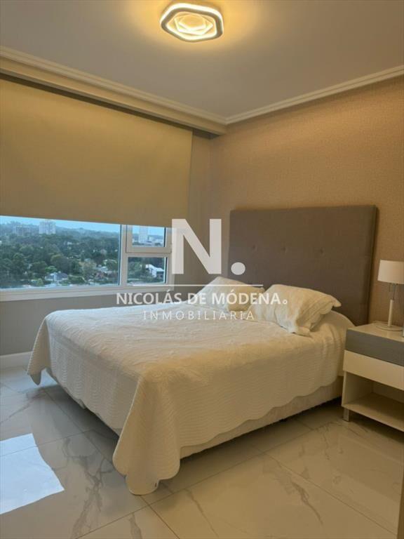 Alquila apartamento de 2 dormitorios en Mansa, Punta del Es