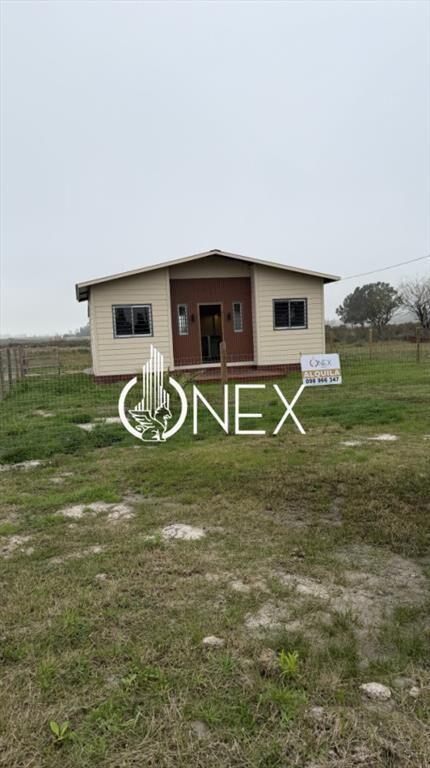 Se alquila casa en San Jacinto.