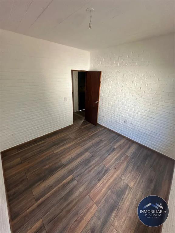 Casa en venta c/ cochera en Los Titanes