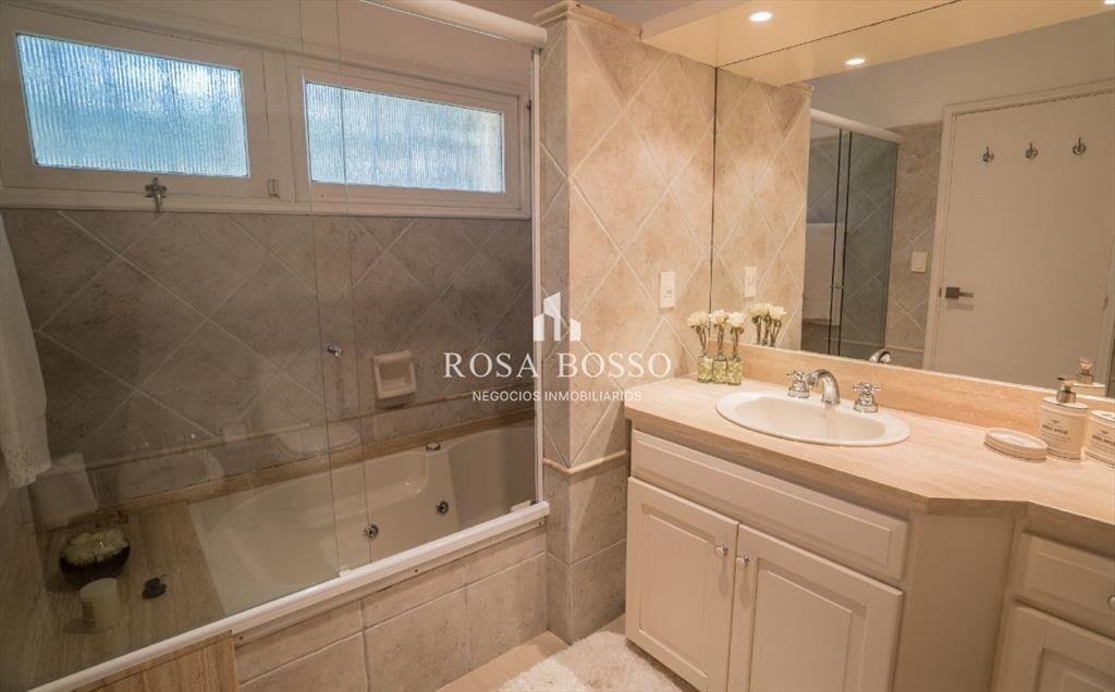 Casa en Mansa para la venta.