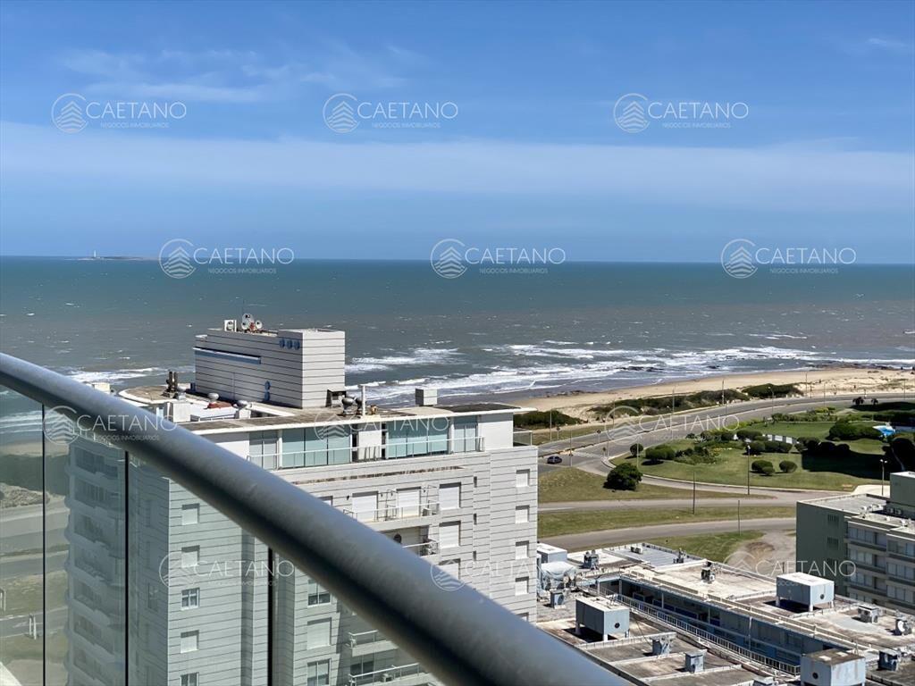 Cómoda planta en Brava