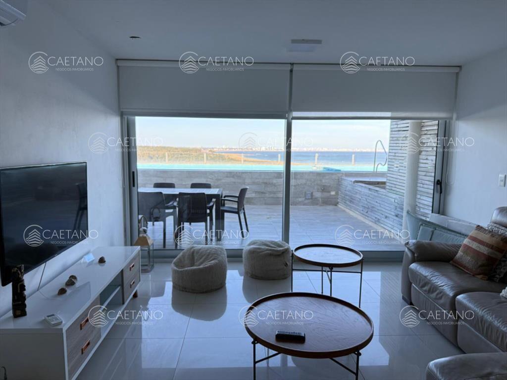 Venta apartamento Punta ballena.