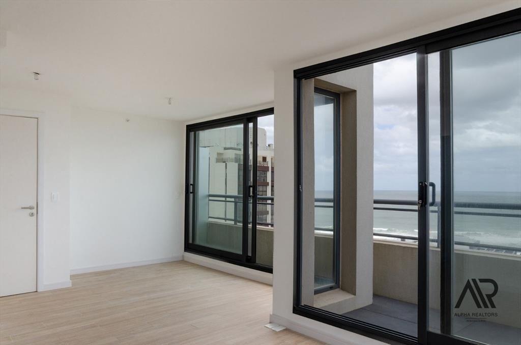 PENTHOUSE a estrenar 2 DORMITORIOS a metros de PLAYA BRAVA