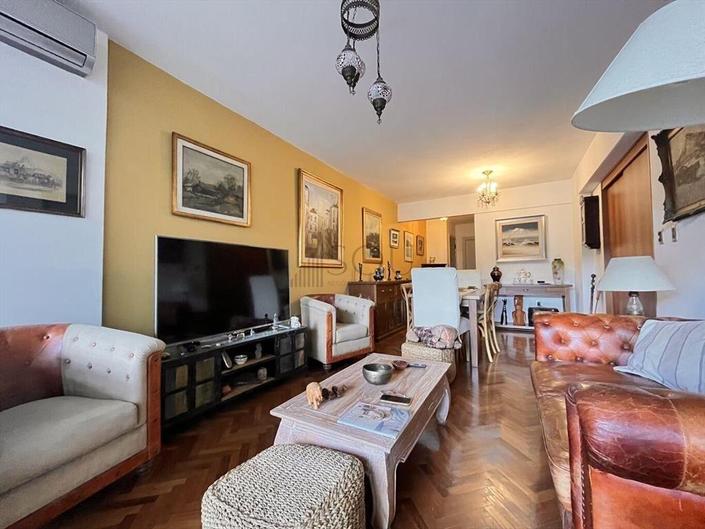 Venta apartamento 3 dormitorios y servicio con Garage en el