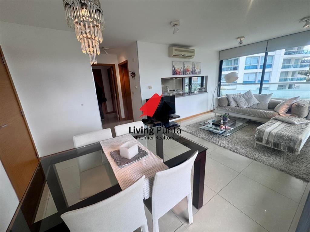 Hermoso apartamento en venta a pasos del mar