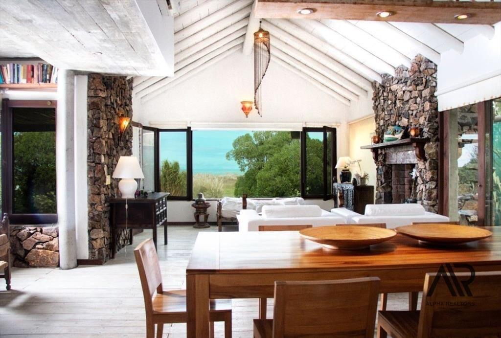 Venta Casa En Punta Del Este . Manantiales