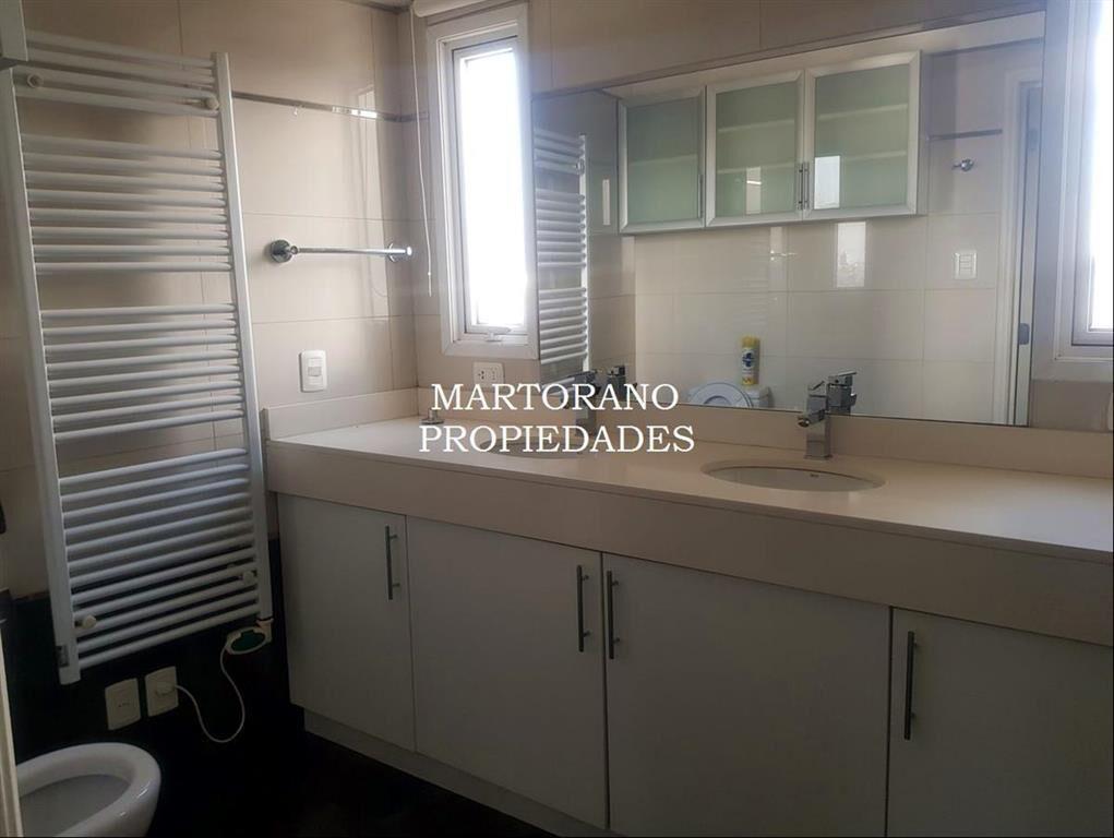 Penthouse 3 dorm estar 2 garages ascensor exclusivo y 2 box