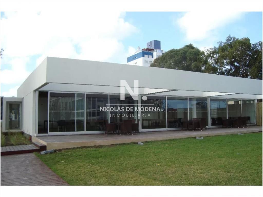 En venta apartamento de 2 dormitorios con vista