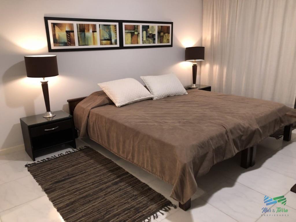 En venta.. piso intermedio, planta amplia muy en
