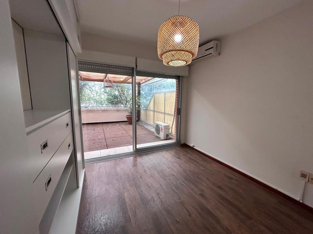 Se alquila apto 1 dorm y patio en Punta Carretas