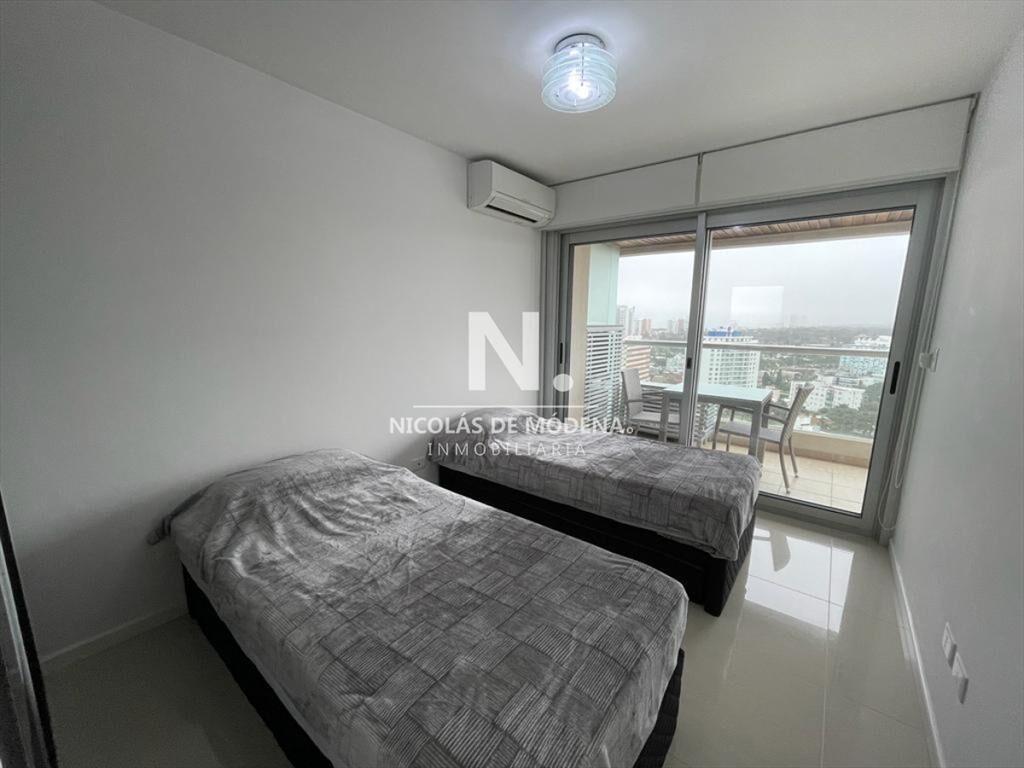 Apartamento en oportunidad en torre de categoría 2 dormito