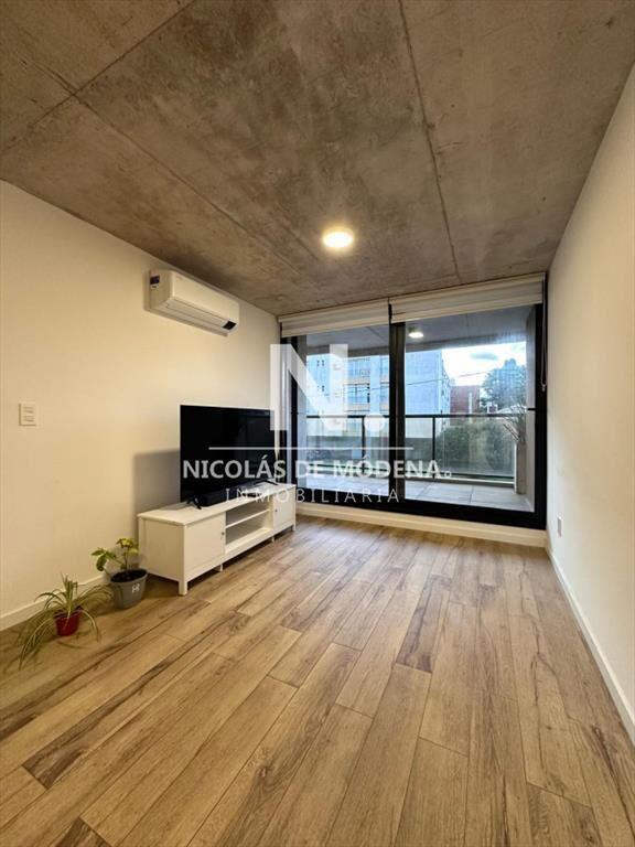 Vende oportunidad en Playa Mansa, primera línea