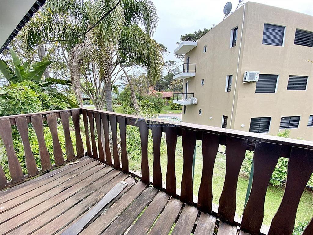 MagnÃfica casa en venta en Playa Mansa!!