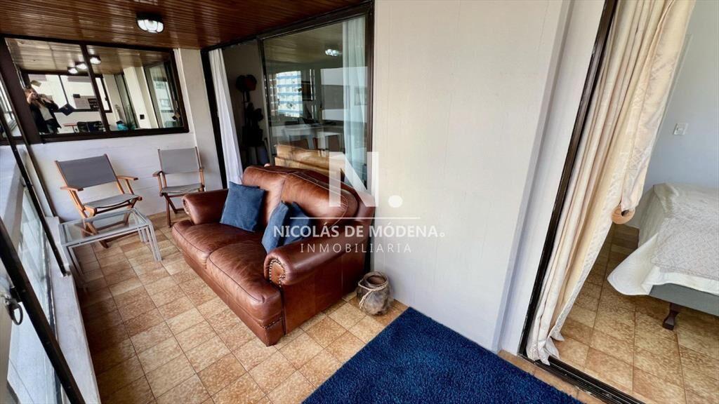 En venta apartamento en Brava de 2 dormitorios.