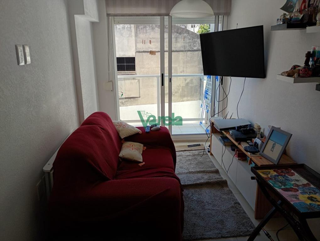 Venta apto Cordon, 2 dormitorios, 6to piso ascensor, parril
