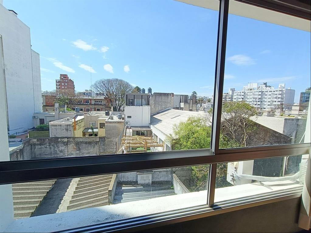 Venta Apartamento Loft Pocitos 1 Dormitorio 1 Baño con Renta
