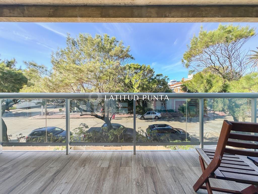 Apartamento en venta con renta anual
