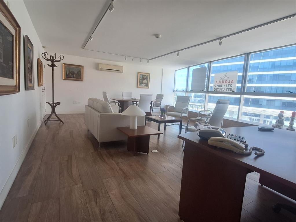 VENTA CON RENTA - A metros de WTC - BUCEO