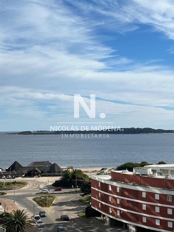 En venta apartamento de 2 dormitorios con vista