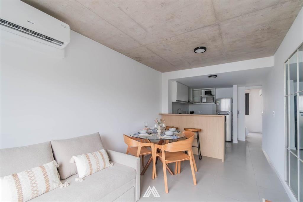 VENTA APTO UN DORM CON BALCÓN CON RENTA, POCITOS