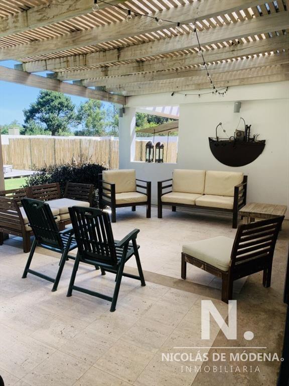 Moderna casa en Venta, 3 dormitorios, Punta del Este