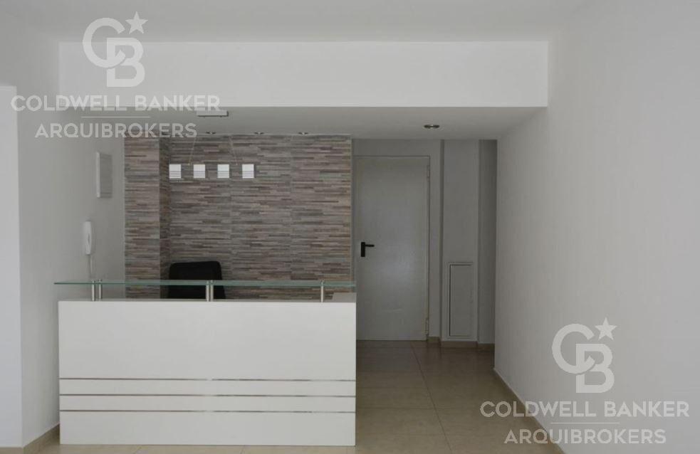 Venta oficina con renta en Pocitos Nuevo - 310