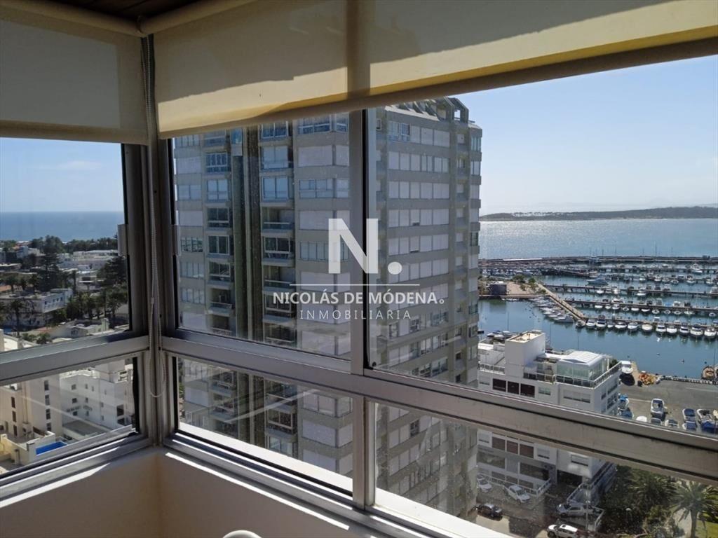 Apartamento en Peninsula, 3 dormitorios *