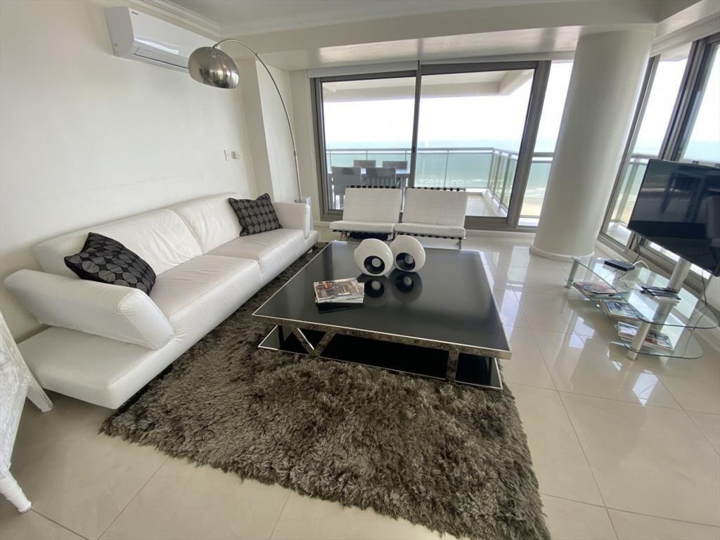 ALQUILER APARTAMENTO 3 DORMITORIOS Y DEPENDENCIA - IMPERIAL