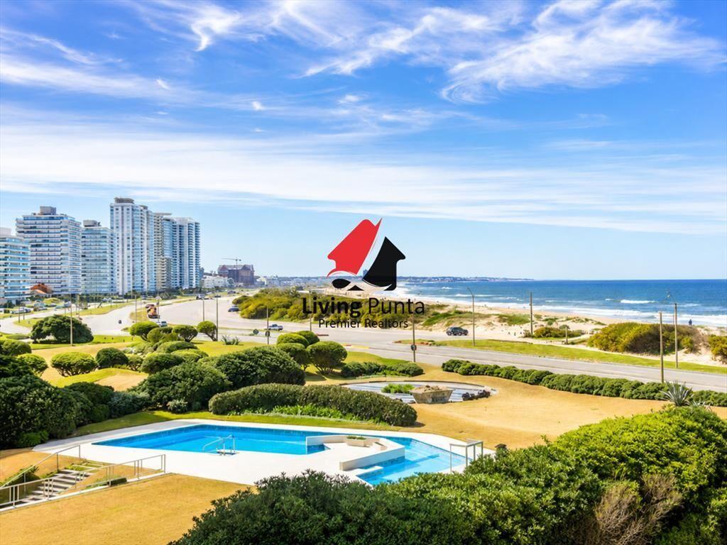 Vende apartamento de 2 dormitorios con vista al ,