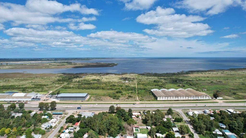 Terreno en venta sobre Ruta 1