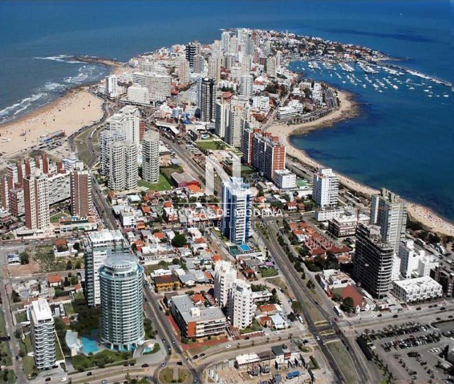 ARTOWER 2. PUNTA DEL ESTE ,2 DORMITORIOS 2 BAÑOS