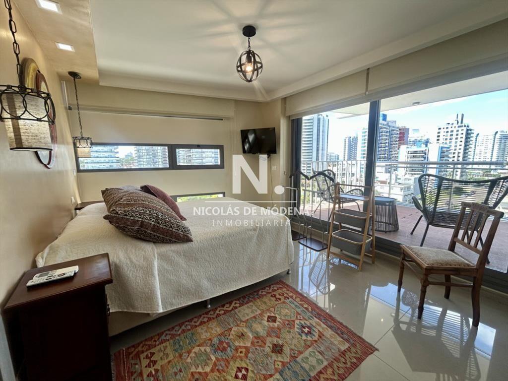 Venta apartamento de 2 dormitorios, 3 baños y en