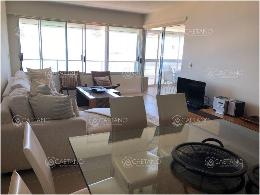 apartamento en primera linea de playa mansa