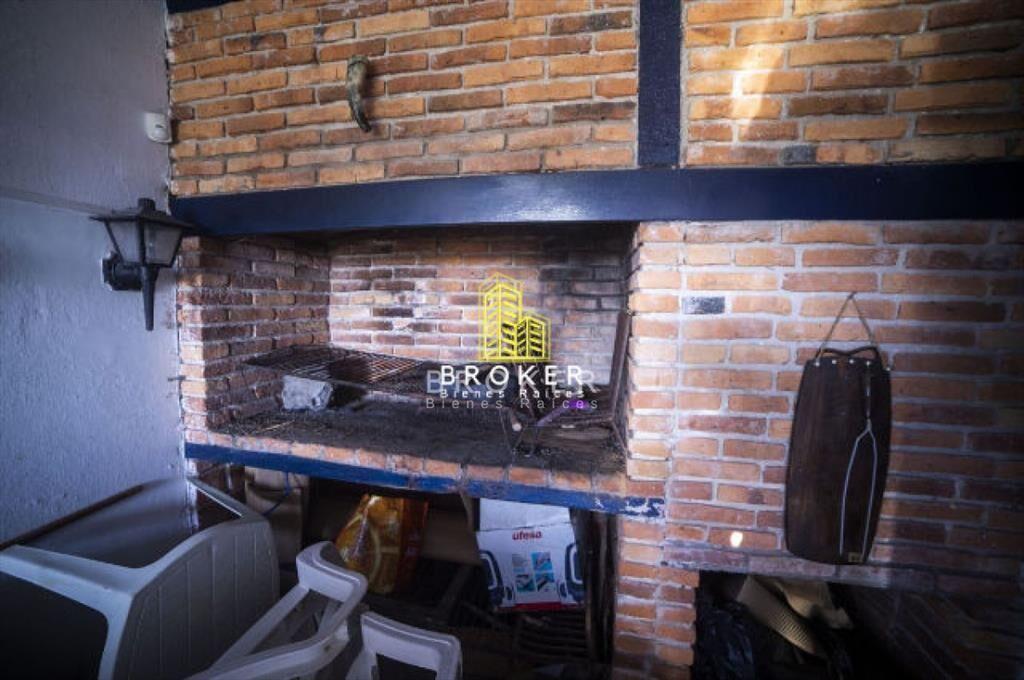 Casa y Apartamento en Venta en San Luis a metros