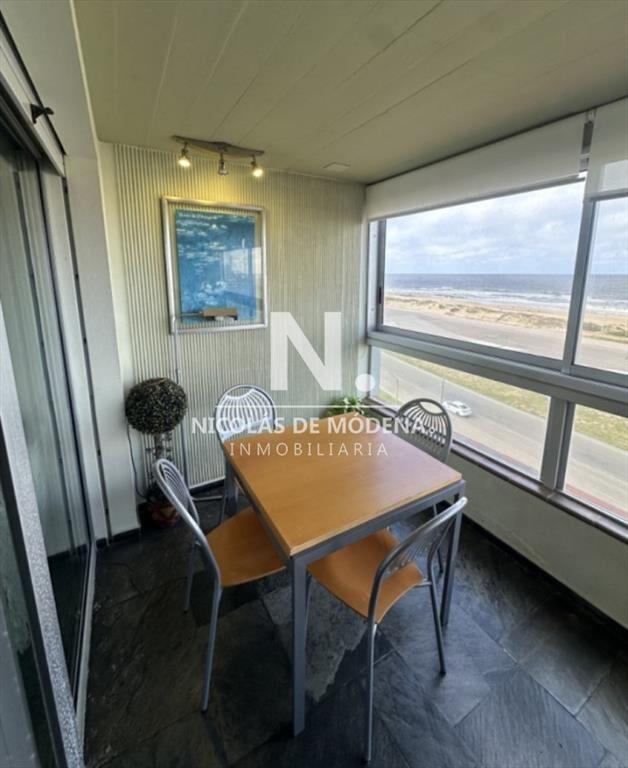 En venta apartamento de 2 dormitorios en Brava,