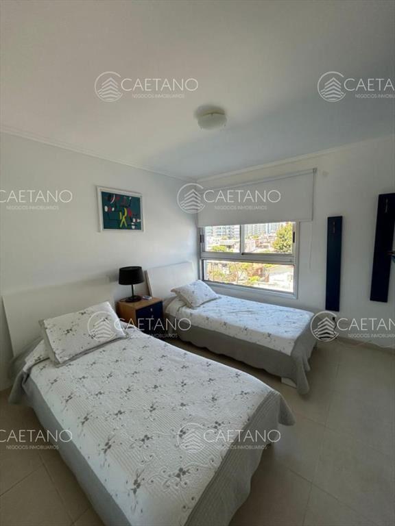 Apartamento en Mansa, 3 dormitorios alquiler