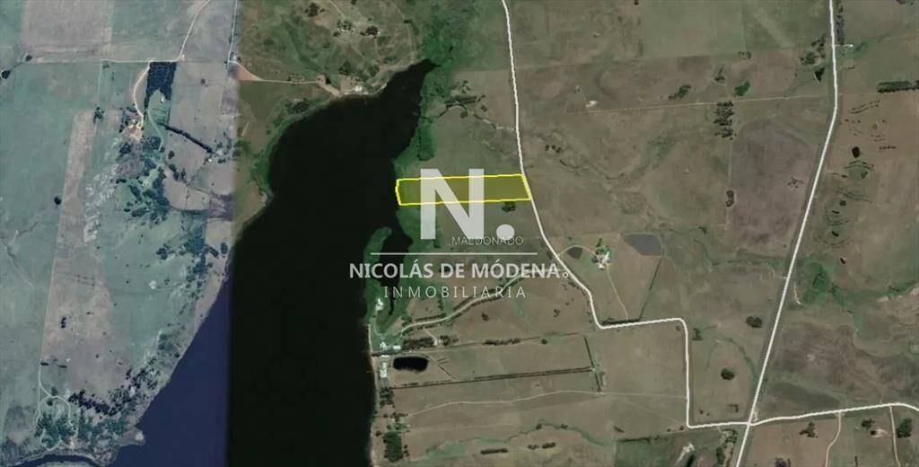 Chacra con costa a Laguna del Sauce en venta, del