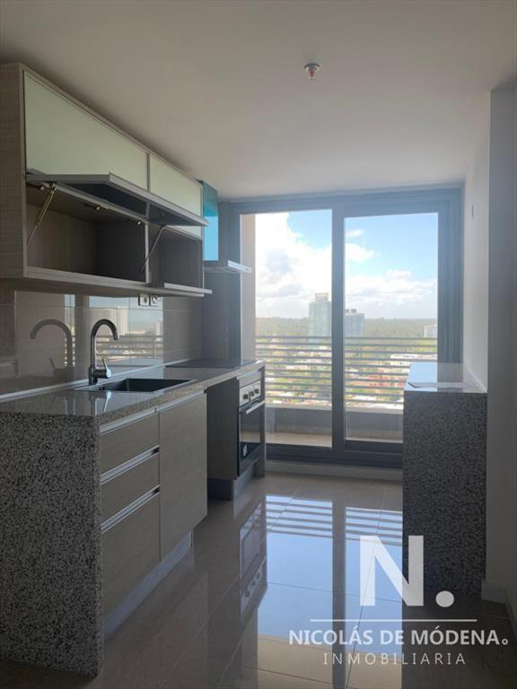 Apartamento de dos Dormitorios con Vista al Mar en Venta Al