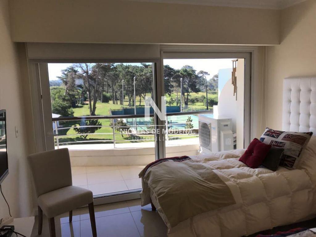 Comodo e iluminado departamento en venta de 2 dormitorios c