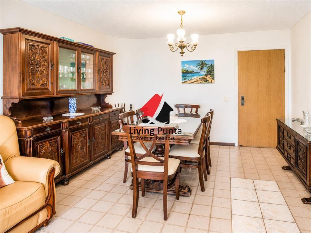 Vende apartamento de 2 dormitorios con vista al ,