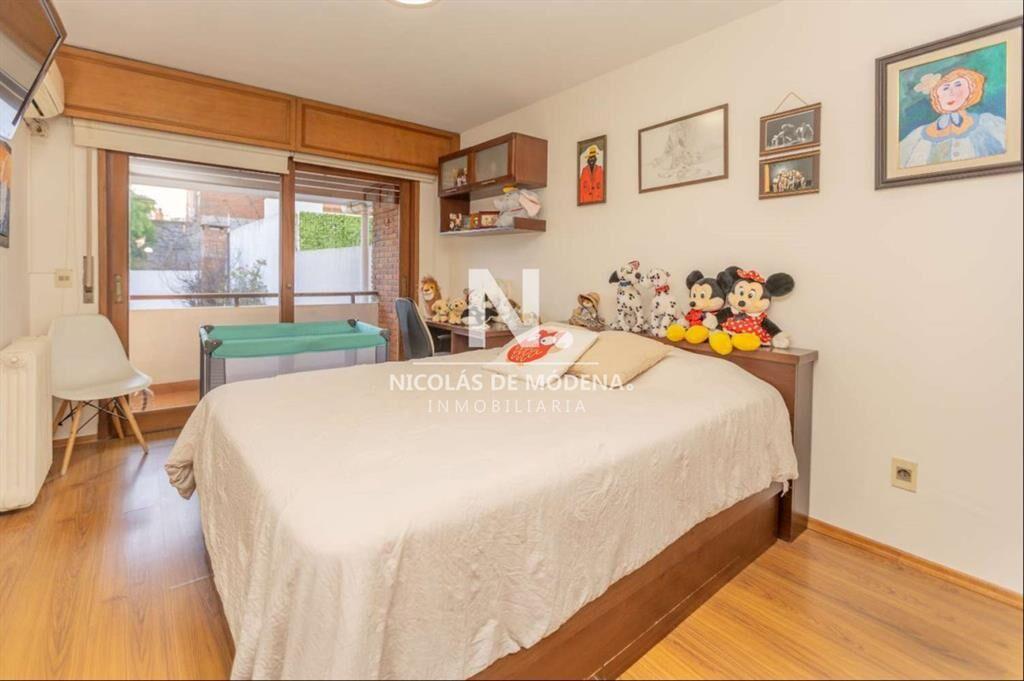 Casa de 5 Dormitorios en Puertito de Buceo -