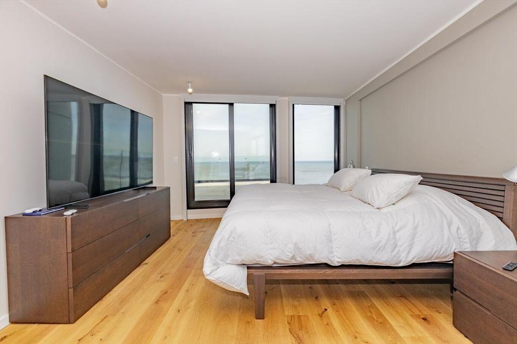 Venta penthouse dos dormitorios tres baños Malvin Frente Ra