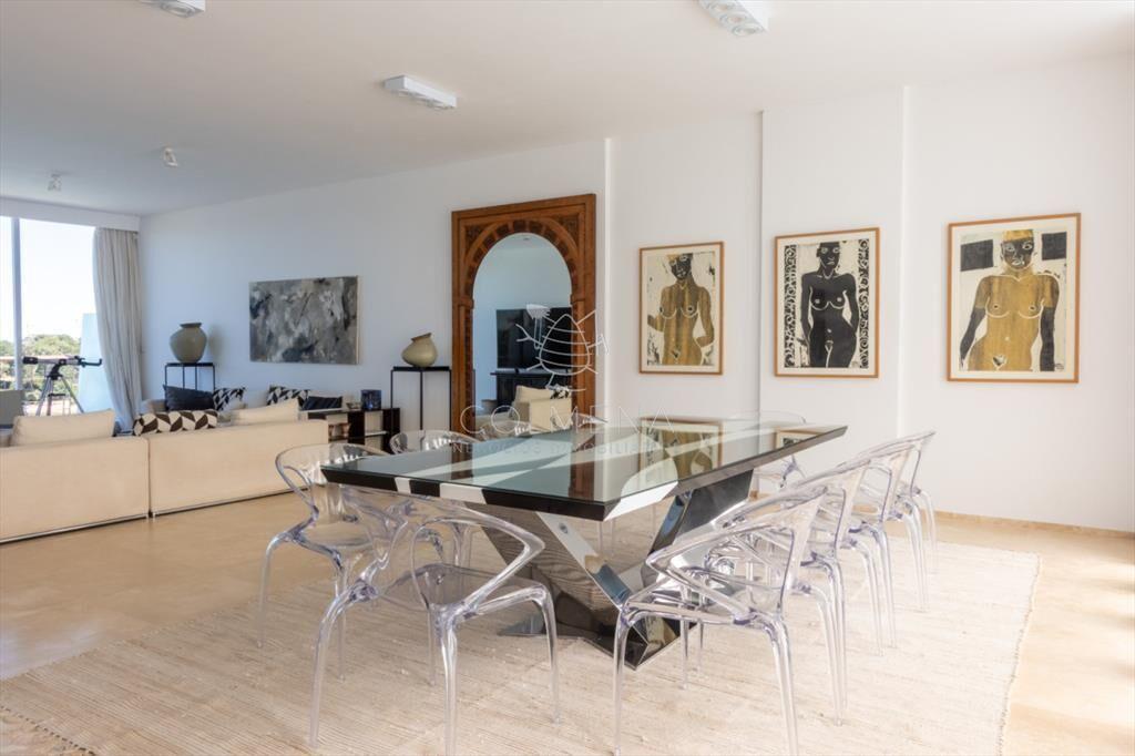 Apartamento duplex con Piscina, Parrillero y una