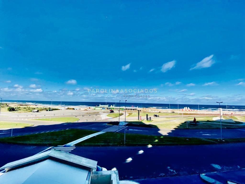 Apartamento en venta de 3 dormitorios en Torre