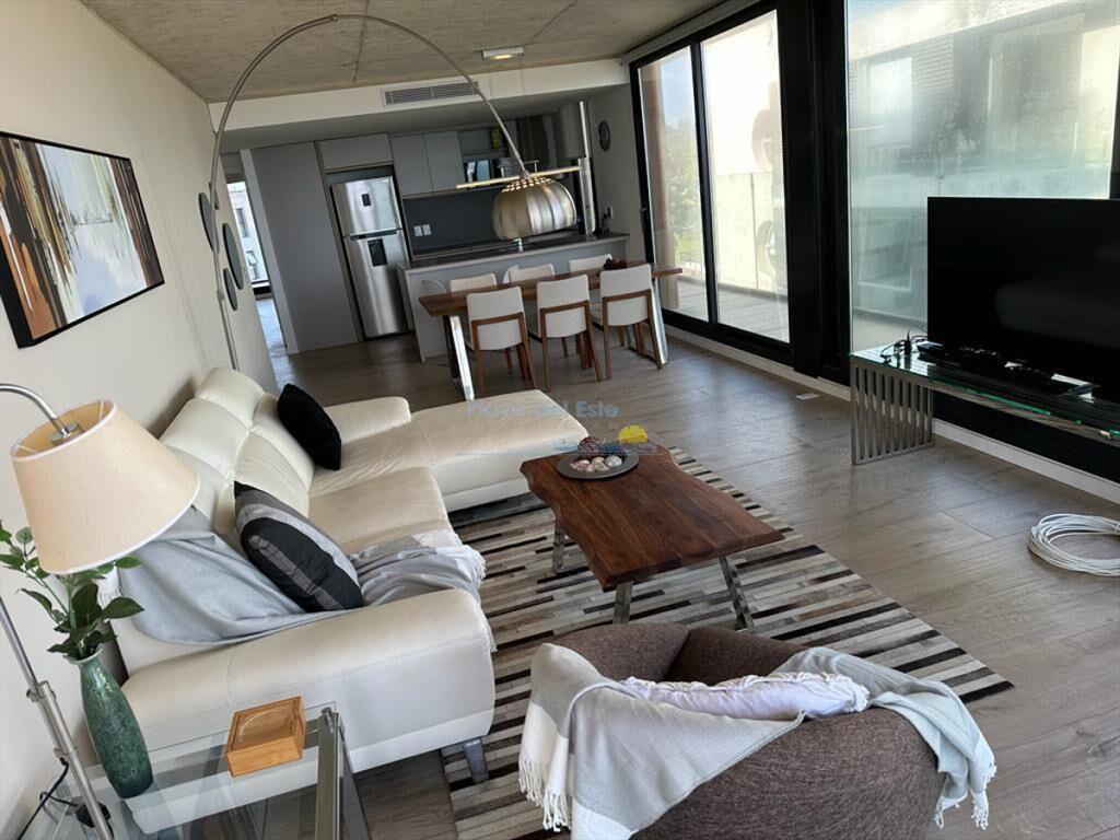 Apartamento de 3 dormitorios en Wallmer Lagoon ,