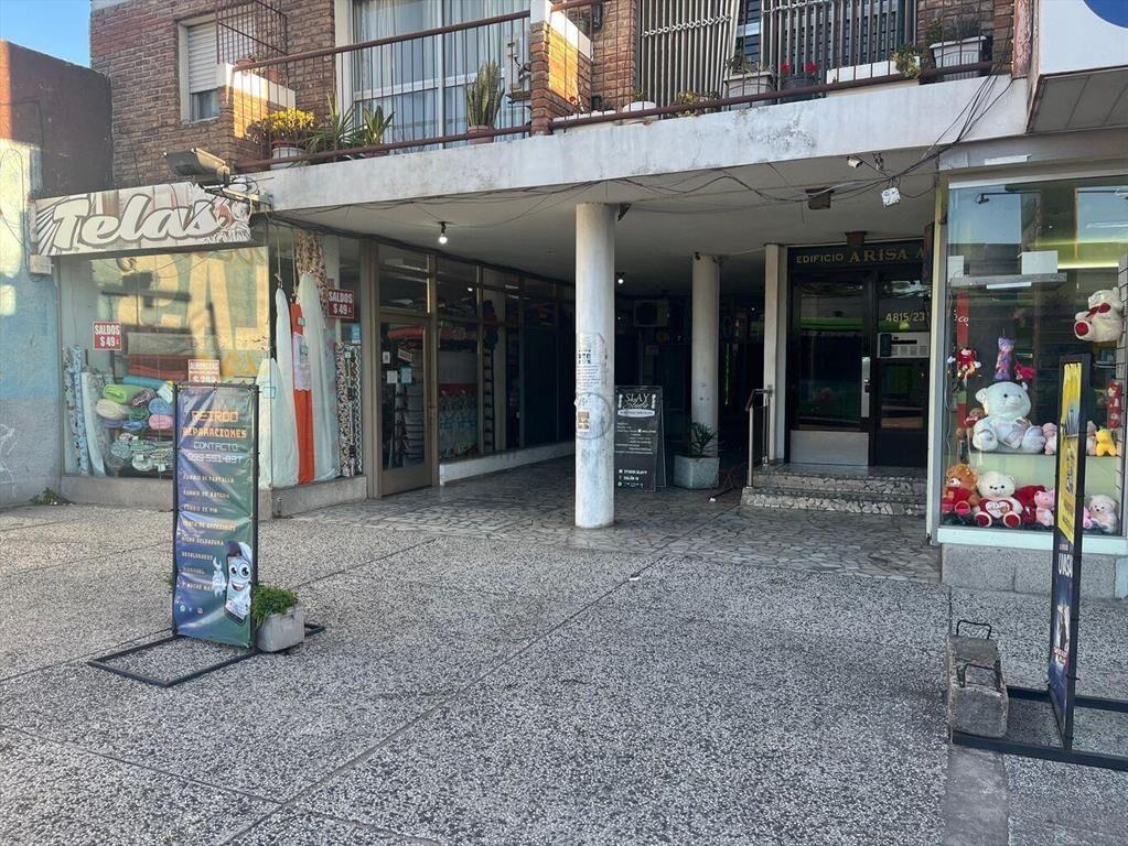 Alquiler local comercial en Sayago