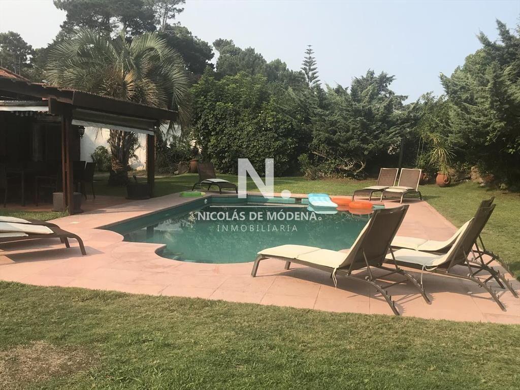 Vende comoda casa de 3 dormitorios, cerca del mar