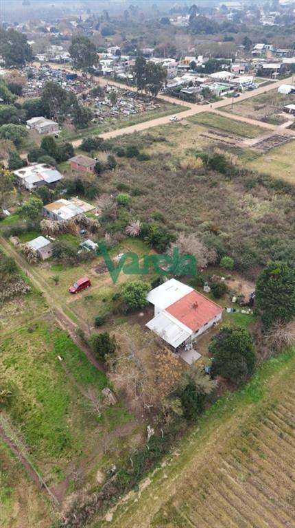Venta terreno grande con mejoras barros blancos 5 casas